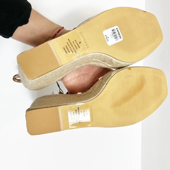 EXPRESS STRAPPY WEDGE SQUARE TOE WOMEN SANDALS COGNAC SIZE 9 BRAND NEW - Picture 3 of 5